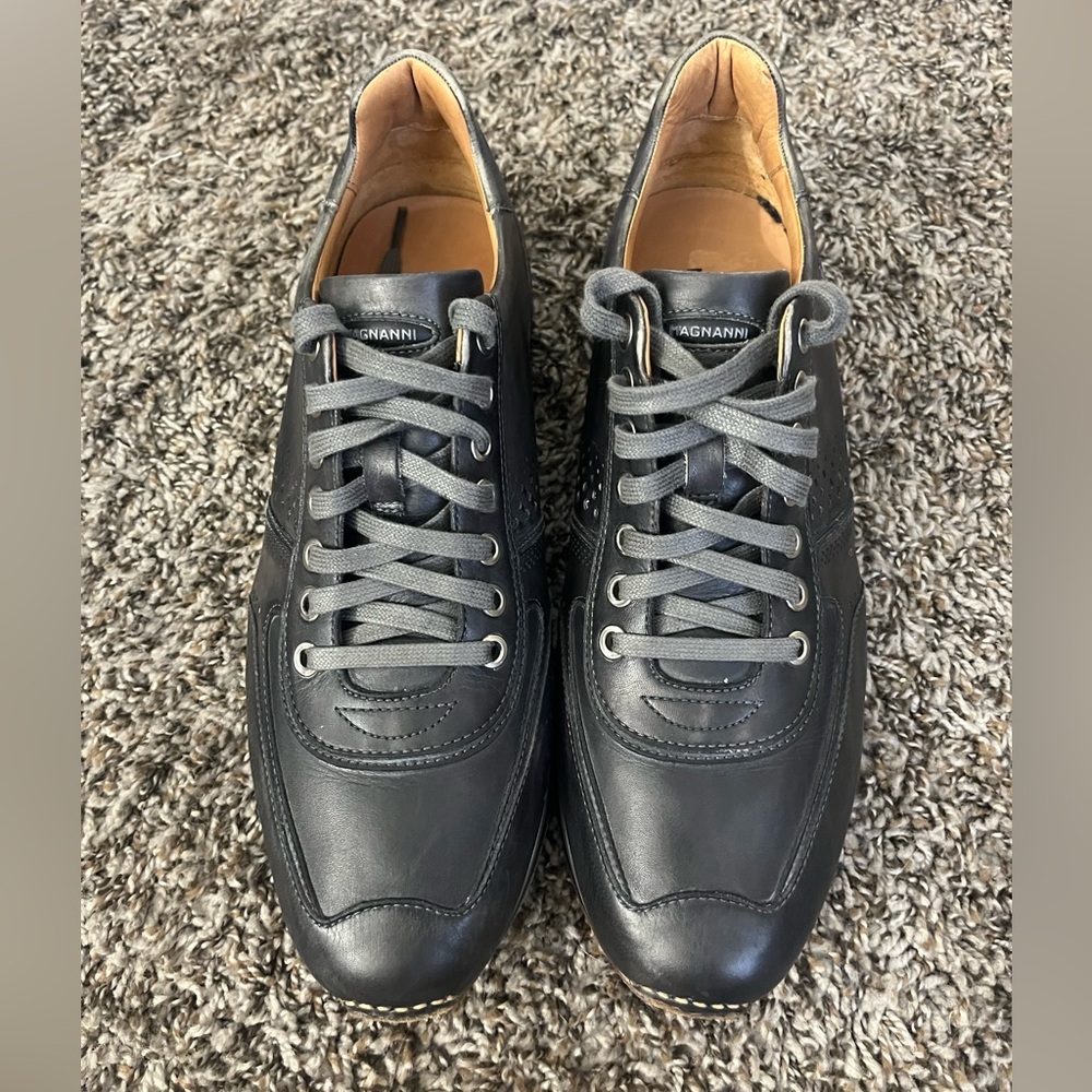 Magnanni leather sneakers grey size 8.5